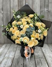 Букет цветов из:  Розы и Лизиантусы в Растуново