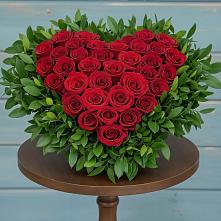 Цветочная композиция из Розы в виде сердца в Растуново