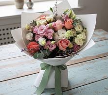 Букет цветов из:  Розы, Лизиантусы и Гвоздики в Растуново