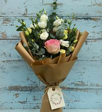 Букет цветов из:  Розы и Лизиантусы в Растуново